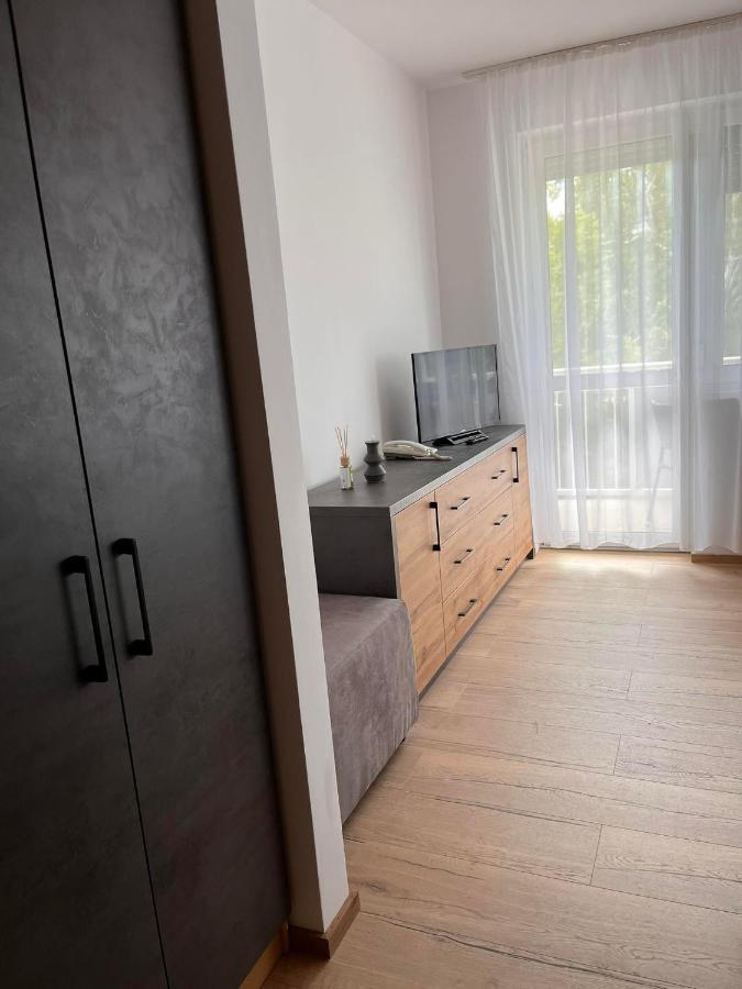 Aron Apartman-Залакарос Екстериор снимка
